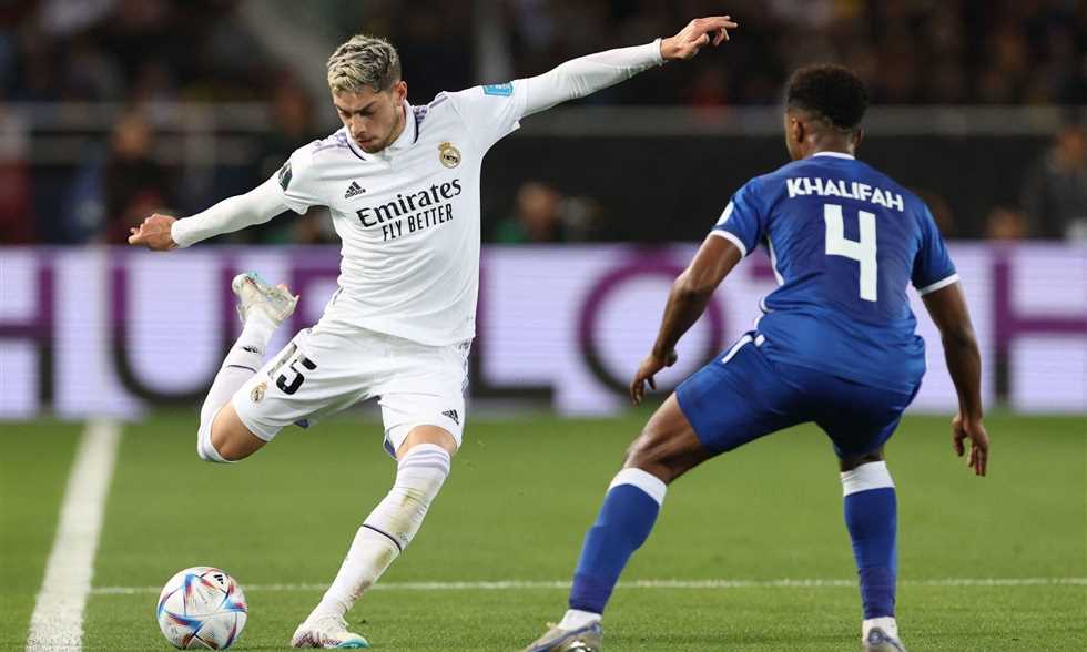الرياضية: إنزاجي ينصح مدافع الهلال بالبحث عن فريق جديد
                
                أبلغ الإيطالي سيموني إنزاجي، مدرب فريق الهلال مدافعه خليفة الدوسري أنه خارج حساباته في الموسم الجديد، وفقا لجريدة الرياضية السعودية.
                الأحد، 24 أغسطس 2025 - 16:49