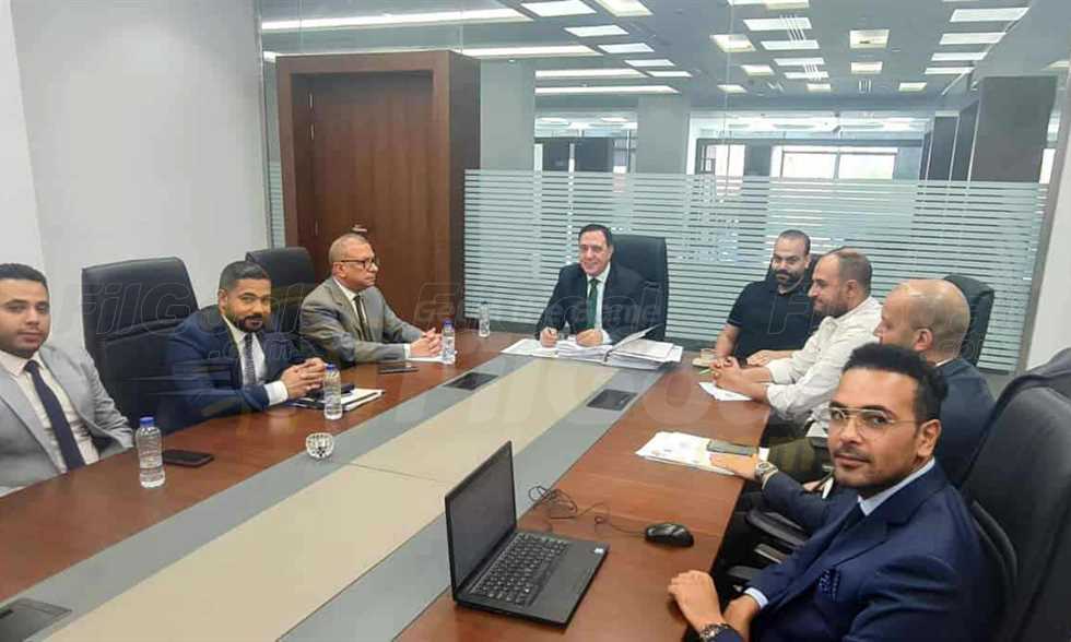 خبر في الجول - عقد جلسة استماع باتحاد الكرة بسبب شكوى الزمالك ضد زيزو
                
                تم عقد جلسة استماع اليوم الثلاثاء باتحاد الكرة بسبب شكوى نادي الزمالك ضد أحمد زيزو.
                الثلاثاء، 26 أغسطس 2025 - 17:23