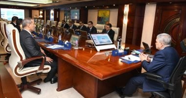 اجتماع رفيع المستوى بين رئيس التمثيل التجاري ورئيس اقتصادية قناة السويس