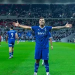 منبوذ من إنزاجي.. "25 مليون وراتب خرافي" يعقد خروج محترف الهلال