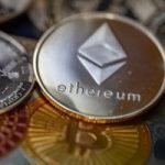 "بيتكوين" تتجاوز 114.5 ألف دولار والعملات الرقمية تتعافى جزئيا