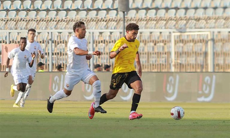 استراحة الدوري المصري - ك. الإسماعيلية (0)-(0) الجونة.. نهاية الشوط الأول
                
                يقدم FilGoal.com تغطية حية ومباشرة لمباراة كهرباء الإسماعيلية ضد الجونة في الجولة الأولى من الدوري المصري.
                الأحد، 10 أغسطس 2025 - 17:49