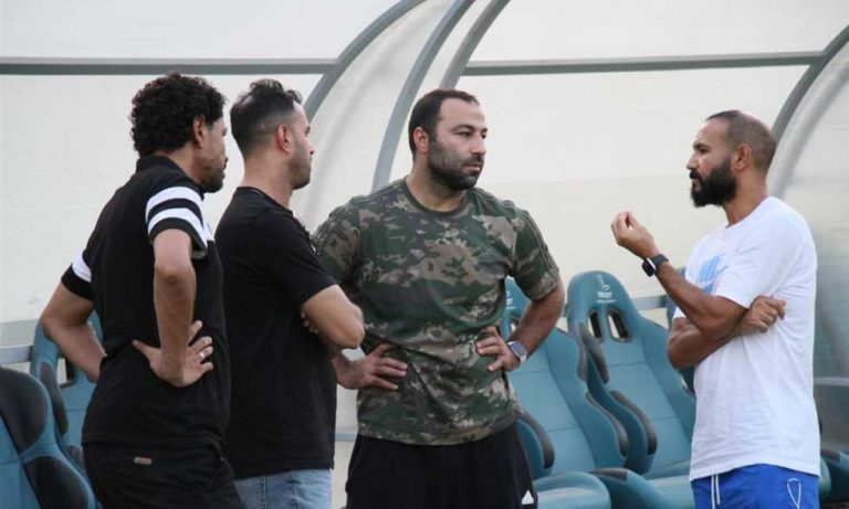 أول التغييرات الفنية.. بلدية المحلة لـ في الجول: استقالة حسام عبد العال وتعيين أحمد عبد الرؤوف
                
                تقدم حسام عبد العال المدير الفني لفريق بلدية المحلة باستقالته عقب التعادل في الجولة الافتتاحية من دوري المحترفين.
                الإثنين، 25 أغسطس 2025 - 15:55