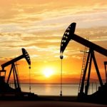 استقرار أسعار النفط يؤثر على الاقتصاد العالمي ويعكس التوازن في السوق العالمية.