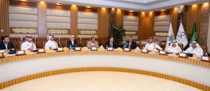 الأمانة وهيئة تطوير الشرقية تستعرضان مع المستثمرين فرص تحسين البنية التحتية والنقل والطرق.