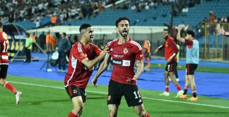«لن يشكو النادي».. تحركات في الأهلي لحل أزمة أحمد عبد القادر