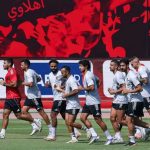 مران الأهلي - مشاركة الشناوي.. ومحاضرة ريبيرو تحضيرا لغزل المحلة
                
                شارك محمد الشناوي حارس مرمى الأهلي في تدريبات فريقه الجماعية تحضيرا لمواجهة غزل المحلة.
                الجمعة، 22 أغسطس 2025 - 12:40