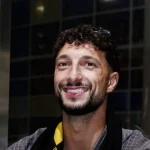 الأهلي يستعد لإرسال البطاقة الدولية لـ وسام أبو علي بعد وصول جزء من المستحقات