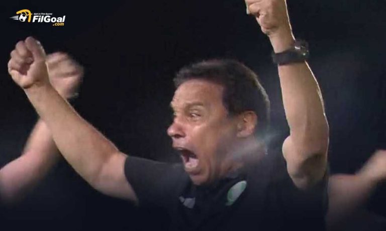 البدري لـ في الجول: توجنا بالدوري الليبي رغم الصعوبات.. ورئيس النادي طلب تجديد تعاقدي
                
                أعرب حسام البدري المدير الفني لفريق أهلي طرابلس عن سعادته بعد التتويج بلقب الدوري الليبي.
                الثلاثاء، 12 أغسطس 2025 - 23:51