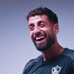 الدباغ: مفاوضاتي مع الزمالك استغرقت 3 أيام.. وهذا ما قاله لي حامد حمدان قبل انتقالي
                
                كشف الفلسطيني عدي الدباغ مهاجم الزمالك الجديد عن تواصله الأول مع البلجيكي يانيك فيريرا المدير الفني للفريق.
                الخميس، 07 أغسطس 2025 - 23:22