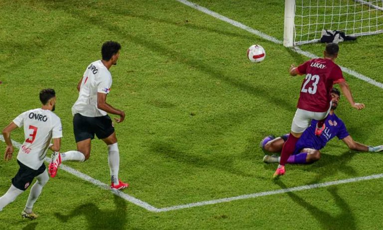 انتهت الدوري المصري - سيراميكا (0)-(2) الزمالك
                
                يقدم FilGoal.com تغطية حية ومباشرة لمباراة سيراميكا كليوباترا ضد الزمالك في افتتاح بطولة الدوري المصري.
                الجمعة، 08 أغسطس 2025 - 20:37