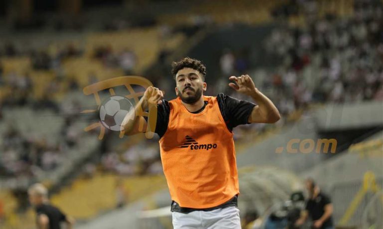 خبر في الجول - الزناري يتمم اتفاقه مع البنك الأهلي بعد تمديد تعاقده بـ الزمالك
                
                نجح نادي البنك الأهلي في إتمام اتفاقه مع الزمالك لضم مصطفى الزناري ضمن الصفقات الصيفية الجارية.
                الأربعاء، 06 أغسطس 2025 - 21:41