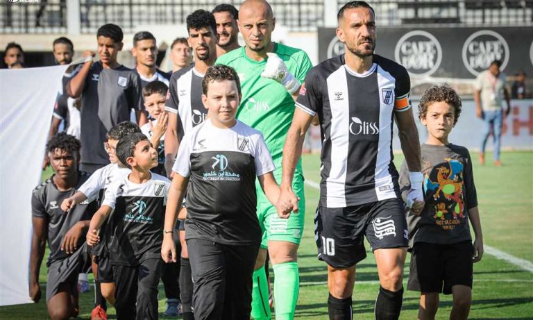 الصفاقسي يعلن تفاصيل إصابة معلول وموتيابا
                
                أعلن نادي الصفاقسي التونسي تفاصيل إصابة علي معلول ومجموعة من لاعبي الفريق.
                السبت، 23 أغسطس 2025 - 22:51