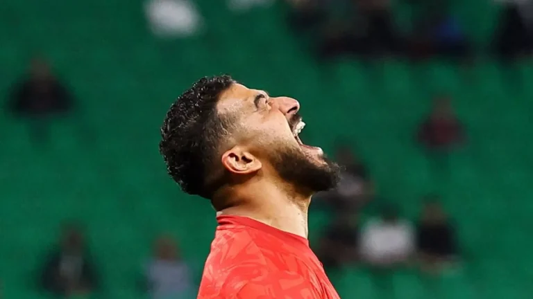 المعيوف يعود إلى الهلال .. مفاجأة ورد فعل غير متوقع