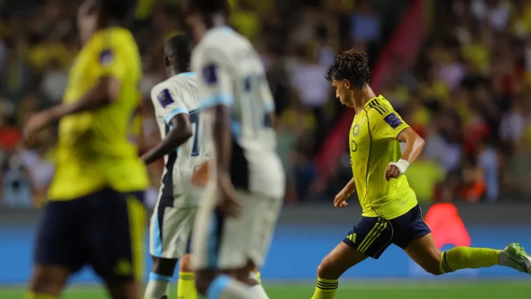 النصر بـ"10" لاعبين يطيح بالاتحاد من كأس السوبر ويتأهل إلى النهائي