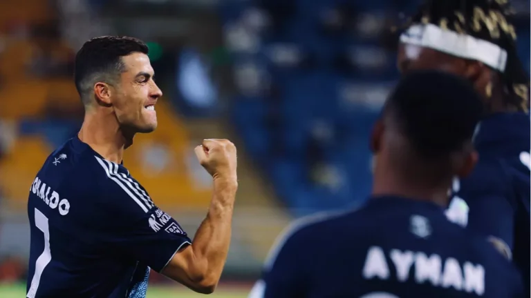 النصر يكشر عن أنيابه للمنافسين في دوري روشن ويضرب التعاون بالخمسة