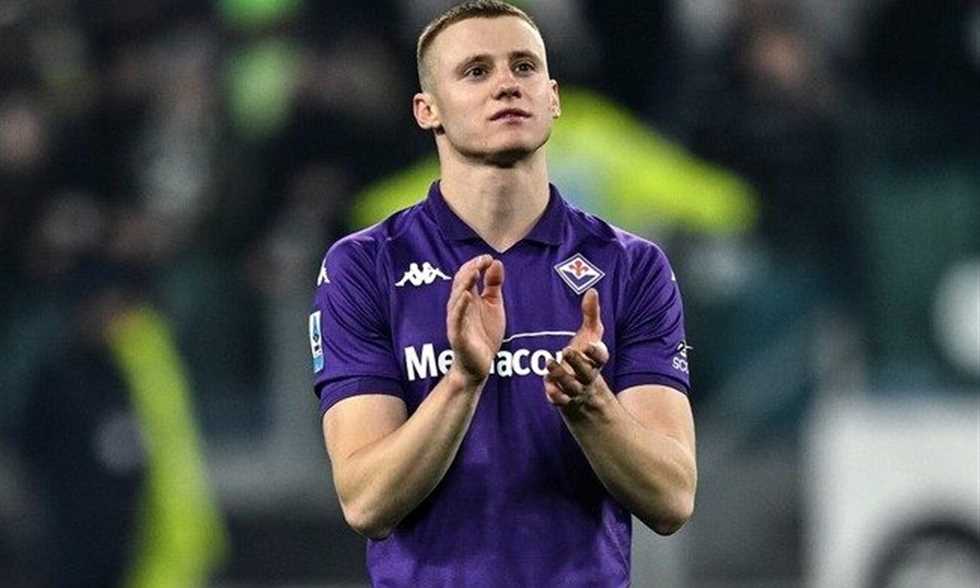الهلال يقدم 35 مليون يورو لخطف موهبة فيورنتينا 
                
                تقدم نادي الهلال السعودي بعرض رسمي للتعاقد مع بيترو كوموزو مدافع فيورنتينا الإيطالي.
                الثلاثاء، 26 أغسطس 2025 - 18:52