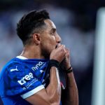 الهلال يعلن عودة سالم الدوسري لتدريباته
                
                عاد سالم الدوسري نجم المنتخب السعودي والهلال للمشاركة في تدريبات ناديه تدريجيا.
                السبت، 02 أغسطس 2025 - 14:30