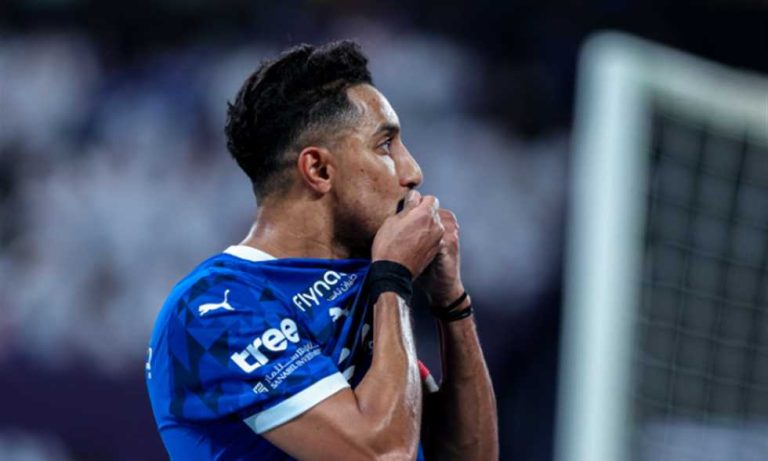الهلال يعلن عودة سالم الدوسري لتدريباته
                
                عاد سالم الدوسري نجم المنتخب السعودي والهلال للمشاركة في تدريبات ناديه تدريجيا.
                السبت، 02 أغسطس 2025 - 14:30