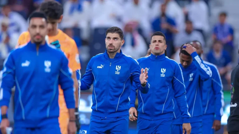 عرض رسمي يقرب الهلال من التعاقد مع "حلم إنزاجي".. تطور حاسم
