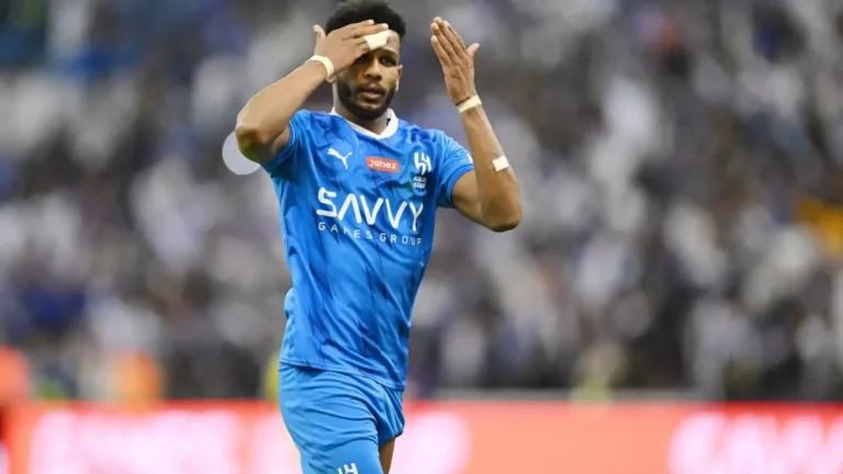 أول رد من الهلال بشأن رحيل البليهي إلى الاتحاد.. "شروط تنتظر العميد"