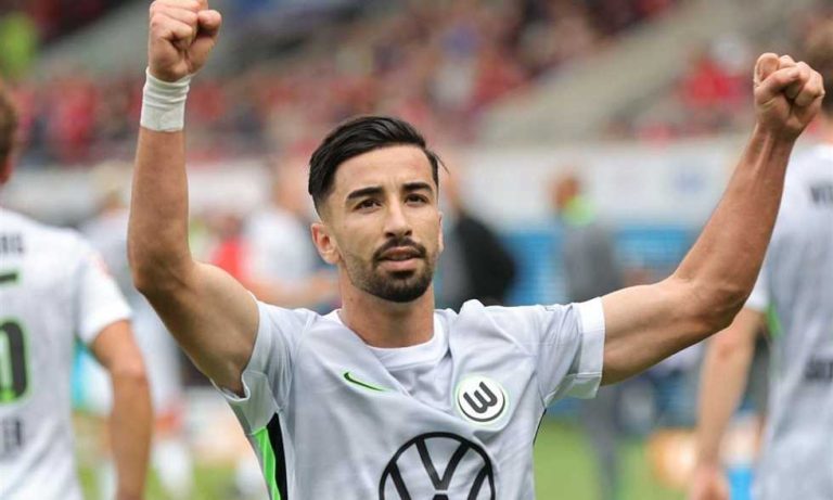 تقرير: انتقال موهبة الجزائر إلى بنفيكا يتوقف على التأهل لدوري الأبطال
                
                وصل بنفيكا البرتغالي إلى مرحلة متقدمة من المفاوضات لضم الجزائري محمد أمين عمورة مهاجم فولفسبورج الألماني هذا الصيف، وفقا لموقع فوت ميركاتو.
                الأربعاء، 27 أغسطس 2025 - 13:18