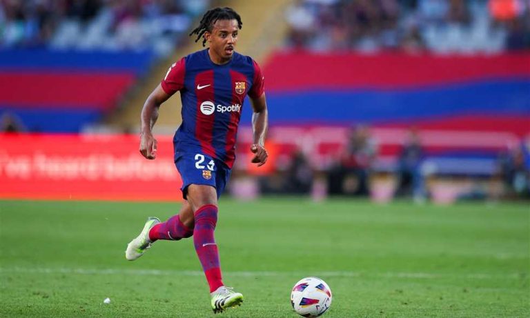 سكاي: برشلونة يستعد للإعلان عن تجديد عقد كوندي حتى 2030
                
                توصل نادي برشلونة إلى اتفاق مع مدافعه الفرنسي جول كوندي بشأن تجديد تعاقه.
                الخميس، 07 أغسطس 2025 - 18:15