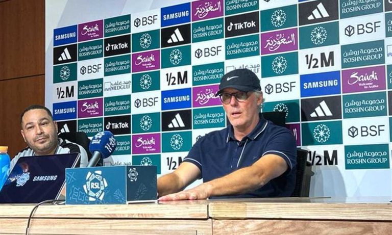 مؤتمر بلان: لم نكن جيدين أمام النصر.. ولدينا أزمة في الهجوم
                
                رفض لوران بلان المدير الفني للاتحاد السعودي، إلقاء اللوم على خط دفاعه بعد الخسارة أمام النصر في السوبر السعودي.
                الثلاثاء، 19 أغسطس 2025 - 18:47