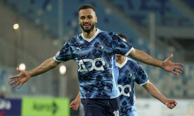 أول هدف و3 بطاقات حمراء.. بيراميدز ينتصر على الإسماعيلي
                
                تغلب بيراميدز على الإسماعيلي بهدف دون رد في المباراة التي جمعتهما ضمن منافسات الجولة الثانية للدوري المصري الممتاز.
                الخميس، 14 أغسطس 2025 - 23:58