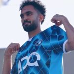 كما انفرد في الجول - "لا يمكن مراقبته حتى بالكاميرات".. بيراميدز يضم زيكو
                
                أعلن نادي بيراميدز ضم مصطفى "زيكو" قادما من نادي زد.
                الخميس، 07 أغسطس 2025 - 15:14