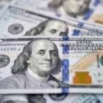 تراجع الدولار الأمريكي مع زيادة التوقعات لخفض أسعار الفائدة من البنك المركزي الأمريكي.