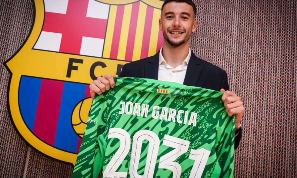 تشكيل برشلونة - جارسيا في المرمى وراشفورد على مقاعد البدلاء
                
                أعلن هانزي فليك المدير الفني لفريق برشلونة عن تشكيله الأول في الموسم لمواجهة ريال مايوركا.
                السبت، 16 أغسطس 2025 - 19:24