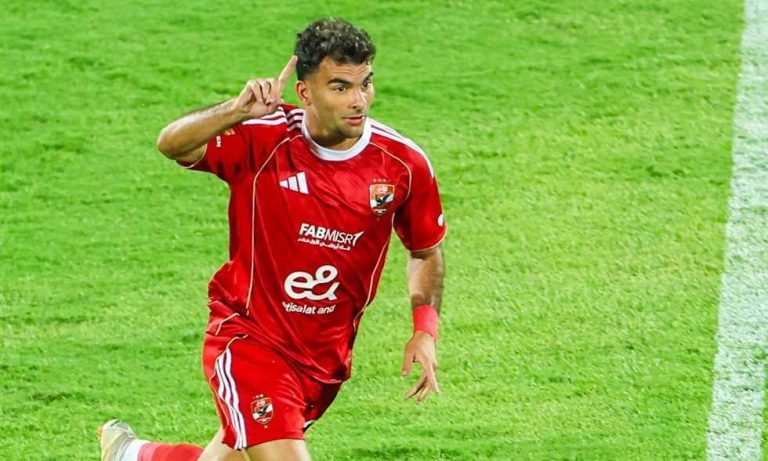المباراة الثانية في نفس اليوم.. الأهلي يتعادل مع بتروجت
                
                تعادل الأهلي مع بتروجت بهدفين لكل فريق في المباراة الودية التي جمعت الفريقين ضمن الاستعداد لانطلاق الدوري المصري.
                الأحد، 03 أغسطس 2025 - 23:09