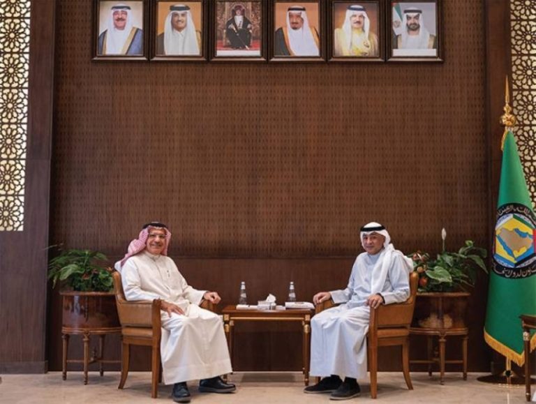 تعاون خليجي دولي في مجالات الطاقة لتحقيق التنمية المستدامة وتعزيز الشراكات الاستراتيجية.