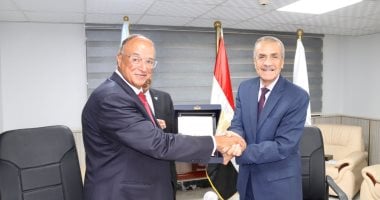 تعاون مثير بين جهاز الإحصاء والقومي لحقوق الإنسان لتعزيز مسيرة المجلس