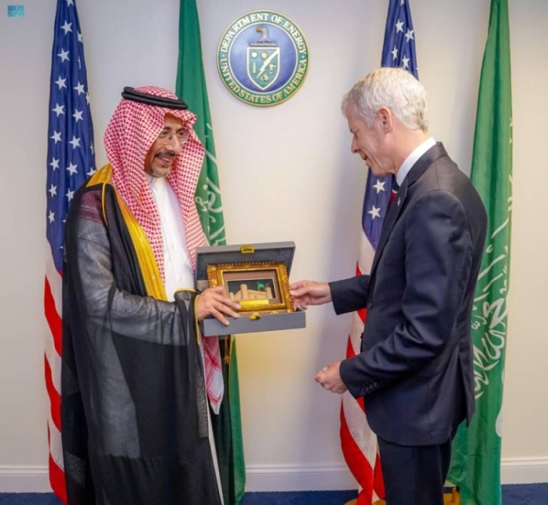 تعزيز التعاون والشراكة مع الولايات المتحدة في مجال المعادن الحرجة والمهمة.