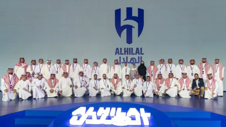 3 عجائب لا تحدث إلا مع الهلال .. تعليق ناري يهاجم الزعيم