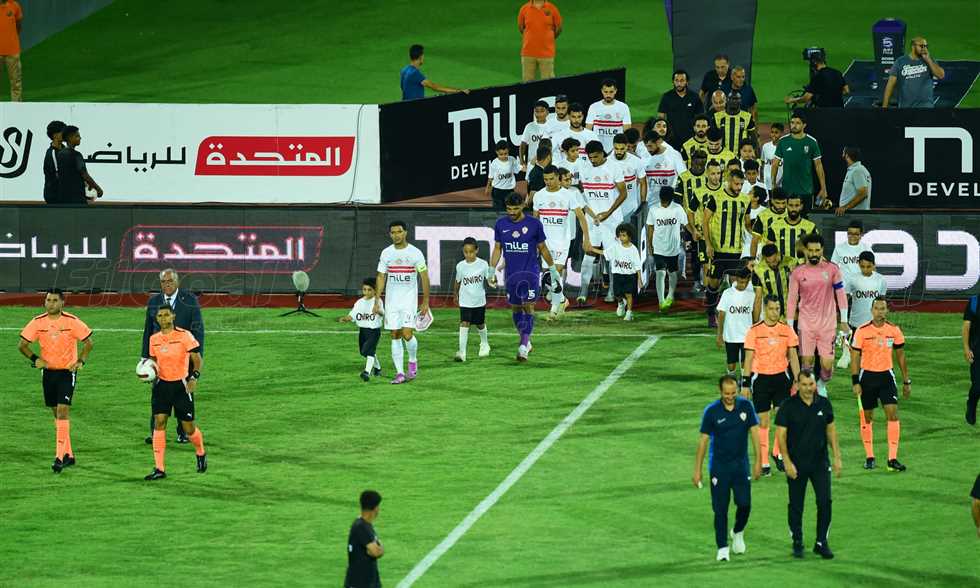 مباشر الدوري المصري - الزمالك (0)-(0) المقاولون العرب.. بداية اللقاء
                
                يقدم FilGoal.com تغطية حية ومباشرة لمباراة الزمالك ضد المقاولون العرب في الجولة الثانية من الدوري المصري.
                السبت، 16 أغسطس 2025 - 20:50