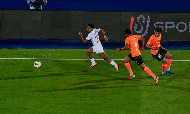 مباشر الدوري - الزمالك (0)-(0) فاركو.. العارضة تمنع الأول
                
                يقدم لكم FilGoal.com تغطية حية ومباشرة لمباراة الزمالك ضد فاركو.
                الثلاثاء، 26 أغسطس 2025 - 20:50