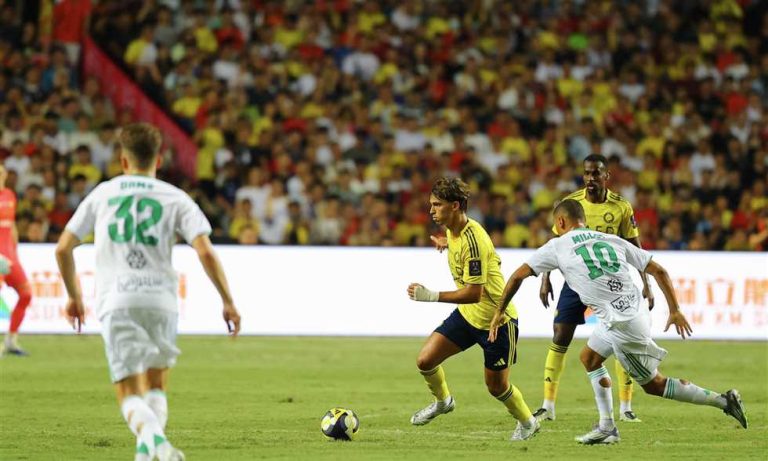 مباشر السوبر السعودي - النصر (1)-(1) أهلي جدة.. الشوط الثاني
                
                يقدم FilGoal.com تغطية حية ومباشرة لمباراة النصر ضد أهلي جدة في نهائي كأس السوبر السعودي 2025-26.
                السبت، 23 أغسطس 2025 - 14:46