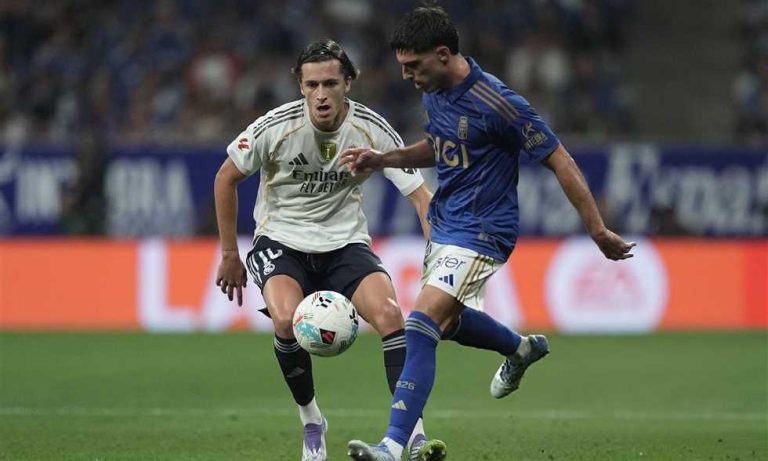 مباشر الدوري الإسباني - ريال أوفييدو (0)-(1) ريال مدريد.. جووووول أول
                
                يقدم لكم FilGoal.com تغطية مباشرة لمواجهة ريال أوفييدو ضد ريال مدريد في الجولة الثانية من الدوري الإسباني.
                الأحد، 24 أغسطس 2025 - 22:28