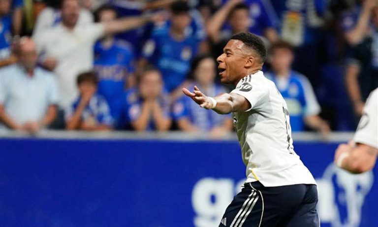 مباشر الدوري الإسباني - ريال أوفييدو (0)-(1) ريال مدريد.. دخول فينيسيوس وبراهيم
                
                يقدم لكم FilGoal.com تغطية مباشرة لمواجهة ريال أوفييدو ضد ريال مدريد في الجولة الثانية من الدوري الإسباني.
                الأحد، 24 أغسطس 2025 - 22:28