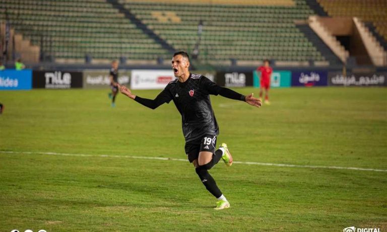 مباشر الدوري - الجونة (0)-(0)المحلة.. دجلة (0)-(1) بتروجت.. العارضة تمنع التعادل
                
                يقدم لكم FilGoal.com تغطية حية ومباشرة لمباراتي الجونة ضد غزل المحلة، ووادي دجلة وبتروجت.
                الأربعاء، 20 أغسطس 2025 - 20:55