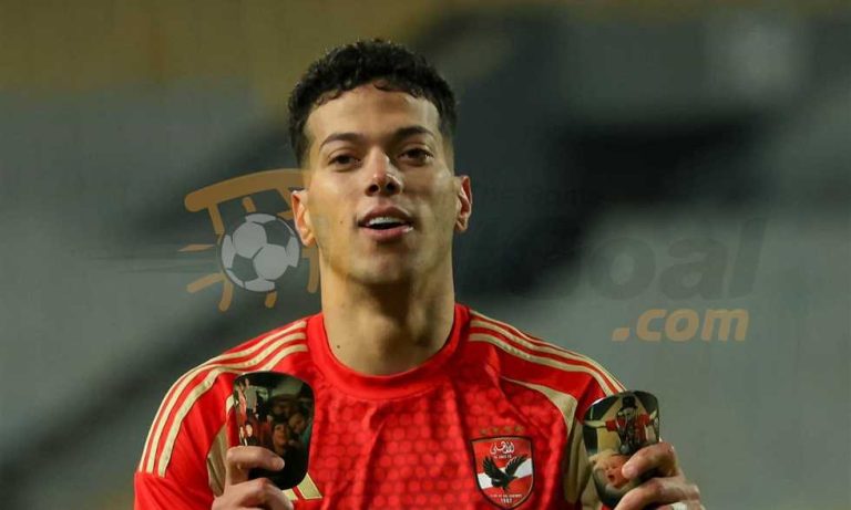 في الجول يكشف تفاصيل تصوير فيديو إمام عاشور في التتش.. وسبب ظهور قميص المحلة
                
                علم FilGoal.com تفاصيل الصورة الترويجية التي نشرتها الصفحة الرسمية لقناة الأهلي، المأخوذة من فيديو تم تصويره لإمام عاشور نجم الفريق داخل ملعب مختار التتش.
                السبت، 23 أغسطس 2025 - 23:01
