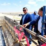 تفقدات مثيرة: وزير الإسكان يراجع مشروع محطة تحلية المياه وكومباوند مزارين بالعلمين الجديدة