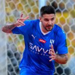 تقرير: 5 لاعبين مرشحين للرحيل عن الهلال السعودي
                
                كشفت صحيفة اليوم السعودية عن احتمالية رحيل 5 لاعبين من صفوف الفريق خلال الصيف الجاري.
                الثلاثاء، 05 أغسطس 2025 - 18:43