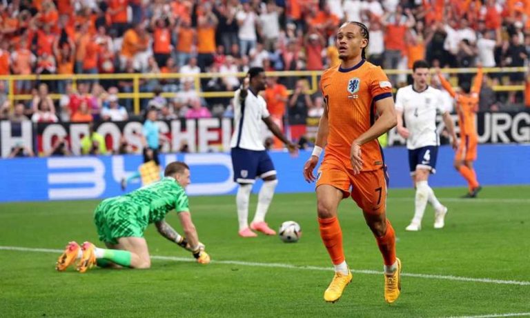 سكاي: توتنام يقدم عرضا رسميا لضم تشافي سيمونز.. ولا عروض من تشيلسي
                
                سكاي: توتنام يقدم عرضا رسميا لضم تشافي سيمونز.. ولا عروض من تشيلسي
                الخميس، 28 أغسطس 2025 - 15:38
