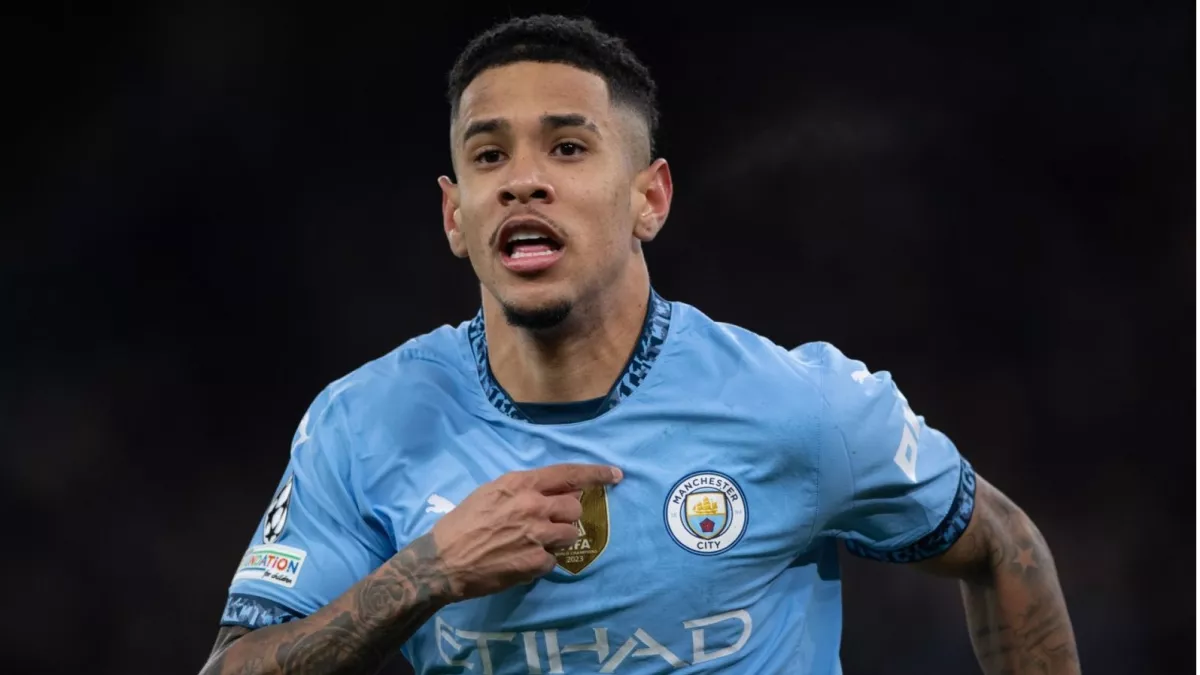 أول عرض من توتنهام لضم جناح مانشستر سيتي