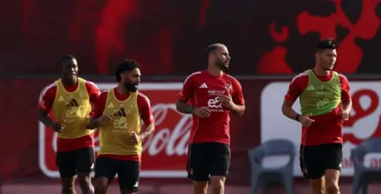 ثنائي أجنبي مهدد بالرحيل عن الأهلي في يناير (خاص)