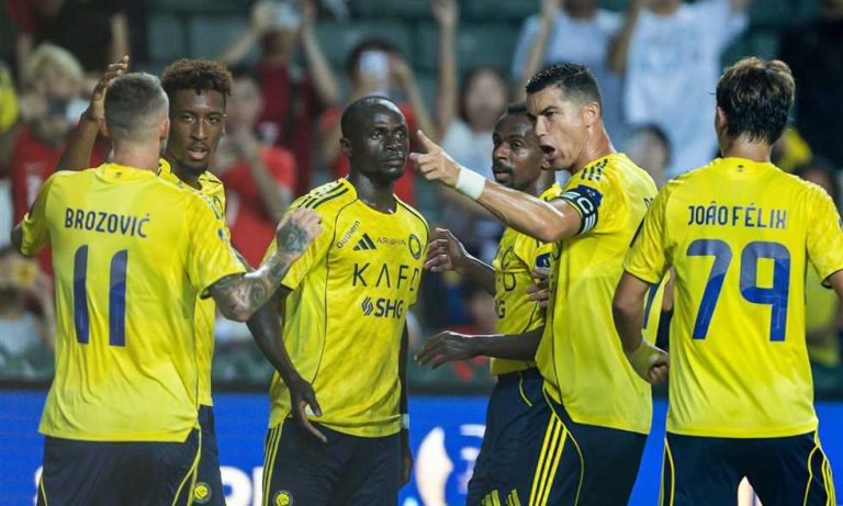 ثنائية فيليكس وماني تقود النصر للفوز على اتحاد جدة والوصول لنهائي كأس السوبر
                
                تأهل النصر لنهائي كأس السوبر السعودي بعد الفوز على اتحاد جدة بهدفين مقابل هدف في مباراة أقيمت بهونج كونج.
                الثلاثاء، 19 أغسطس 2025 - 17:07